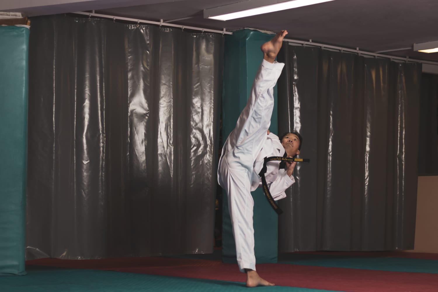 Técnica de Taekwondo en la Escuela Jeun de Jaén